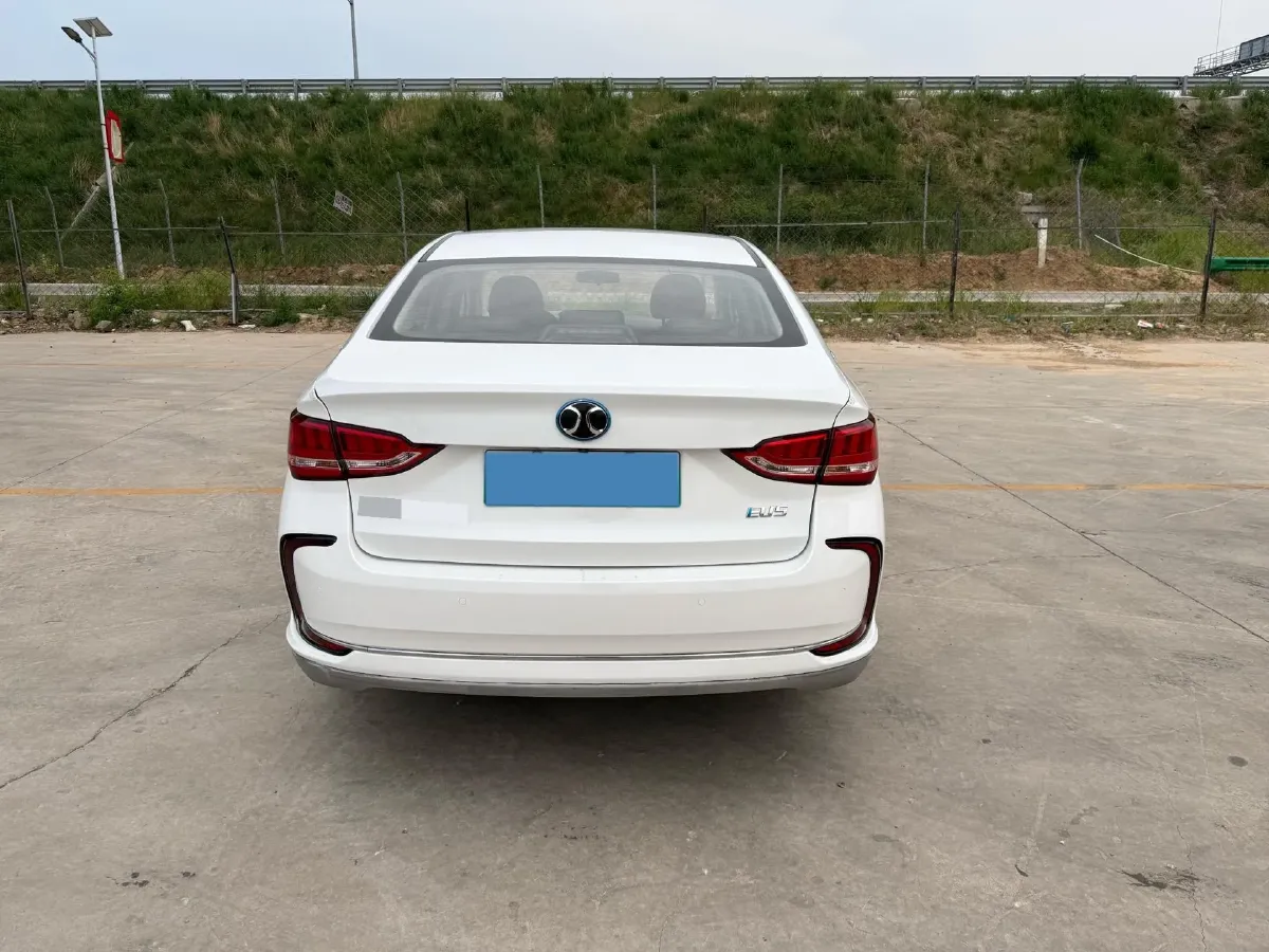 2018 BeiJing Auto EU5 BEV 53.66KWH,autocango,china used car exporter,china ev exporter,chinese used car exporter,chinese used ev exporter