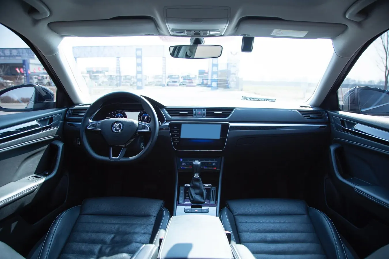 2021 Skoda Superb 1.4T 150HP L4 7DCT,autocango,china used car exporter,china ev exporter,chinese used car exporter,chinese used ev exporter