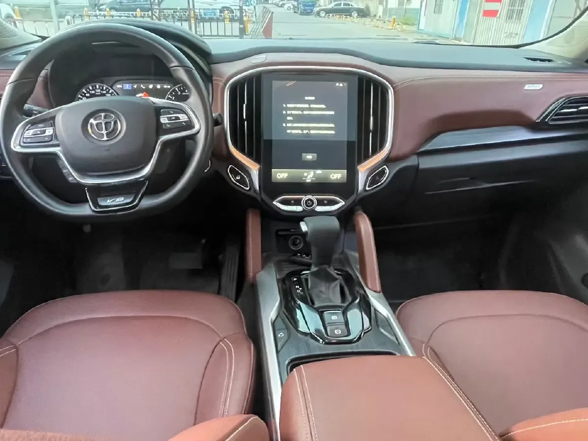 2018 Brilliance Auto V6 1.5T 150HP L4 7DCT,autocango,china used car exporter,china ev exporter,chinese used car exporter,chinese used ev exporter