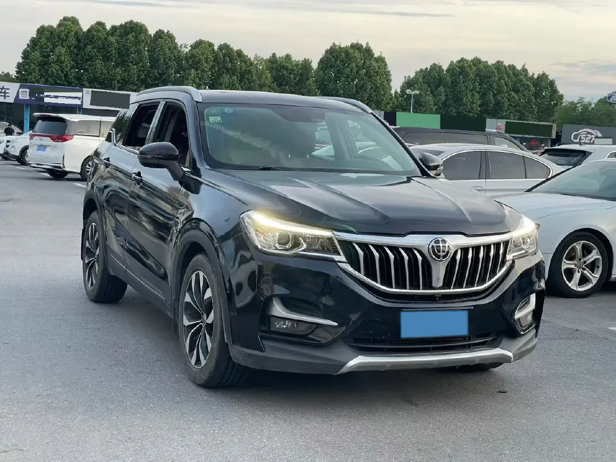2018 Brilliance Auto V6 1.5T 150HP L4 7DCT,autocango,china used car exporter,china ev exporter,chinese used car exporter,chinese used ev exporter