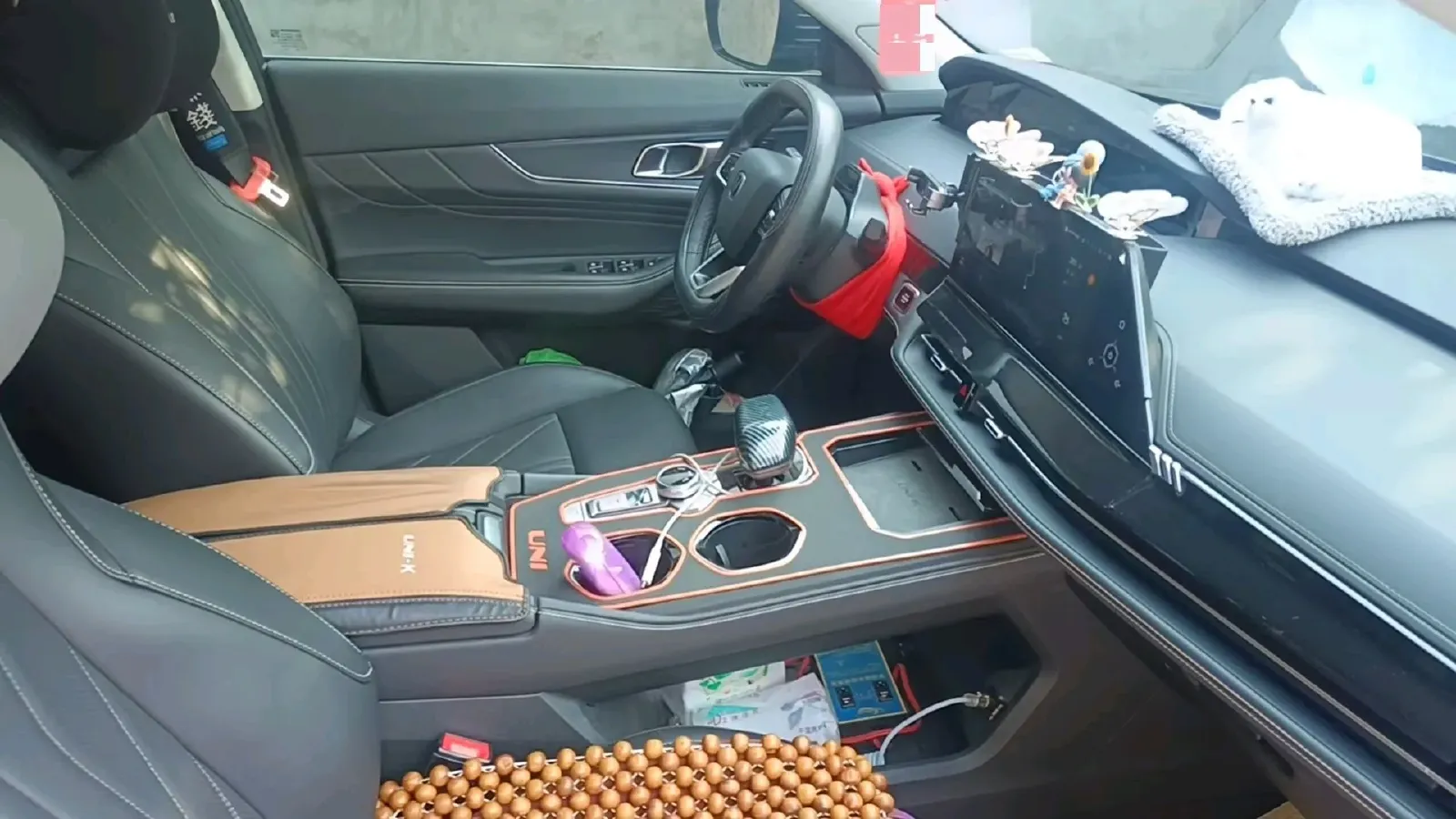 2024 ChangAn UNI-K 2.0T 233HP L4 8AT,autocango,china used car exporter,china ev exporter,chinese used car exporter,chinese used ev exporter