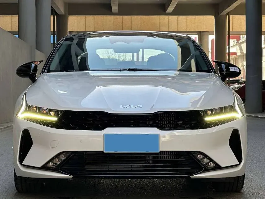 2021 Kia K5 2.0T 240HP L4 8AT,autocango,china used car exporter,china ev exporter,chinese used car exporter,chinese used ev exporter