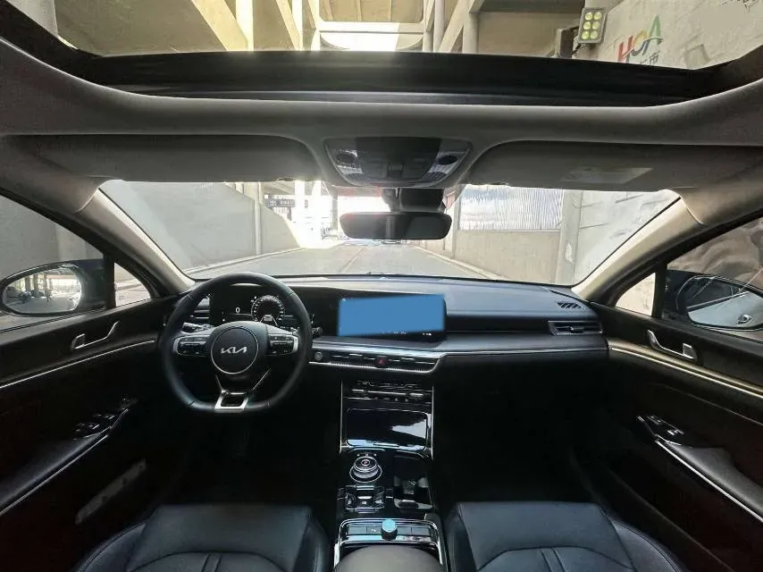 2021 Kia K5 2.0T 240HP L4 8AT,autocango,china used car exporter,china ev exporter,chinese used car exporter,chinese used ev exporter