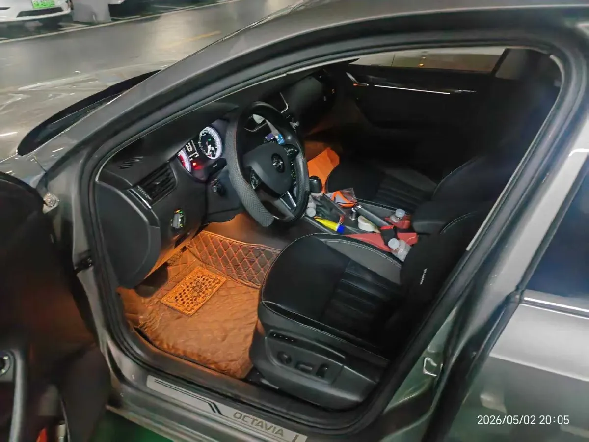 2018 Skoda Octavia 1.4T 150HP L4 7DCT,autocango,china used car exporter,china ev exporter,chinese used car exporter,chinese used ev exporter