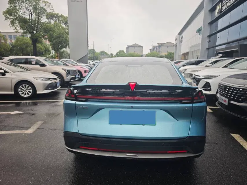 2024 Deepal L07 1.5L 98HP L4 REEV 28.39KWH,autocango,china used car exporter,china ev exporter,chinese used car exporter,chinese used ev exporter