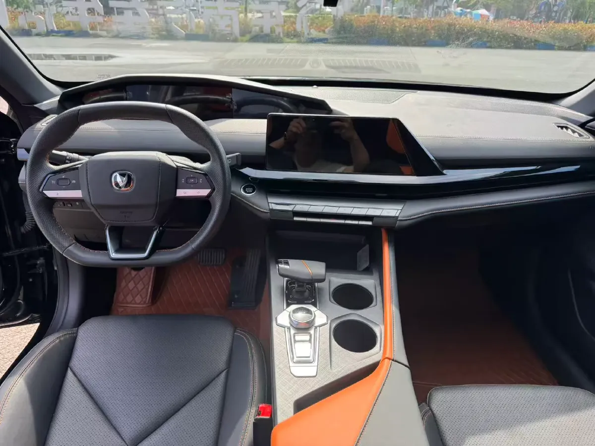 2023 ChangAn UNI-V iDD 1.5T 170HP L4 6TCT PHEV 18.4KWH,autocango,china used car exporter,china ev exporter,chinese used car exporter,chinese used ev exporter