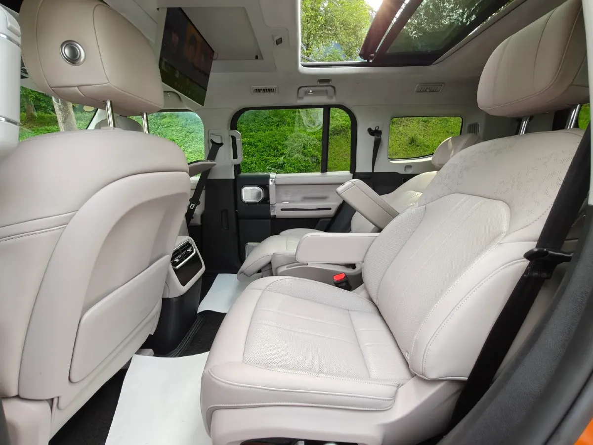 2025 Jetour Zongheng G700 2.0T 211HP L4 2DHT PHEV,autocango,china used car exporter,china ev exporter,chinese used car exporter,chinese used ev exporter