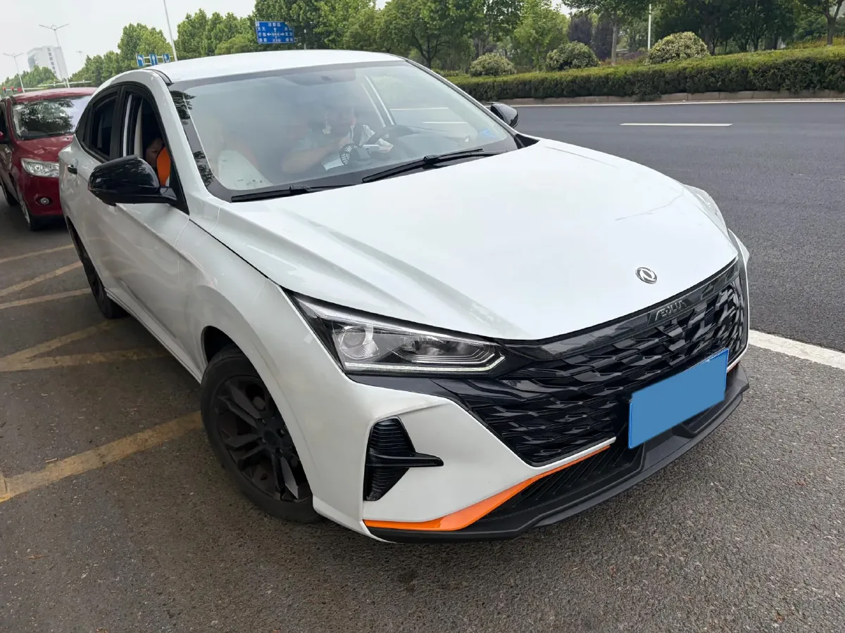 2023 DongFeng Aeolus YiXuan 1.5L 125HP L4 6DCT,autocango,china used car exporter,china ev exporter,chinese used car exporter,chinese used ev exporter
