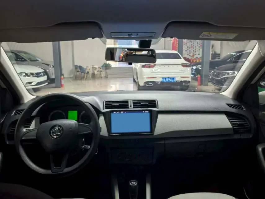 2017 Skoda Fabia 1.4L 90HP L4 6AT,autocango,china used car exporter,china ev exporter,chinese used car exporter,chinese used ev exporter