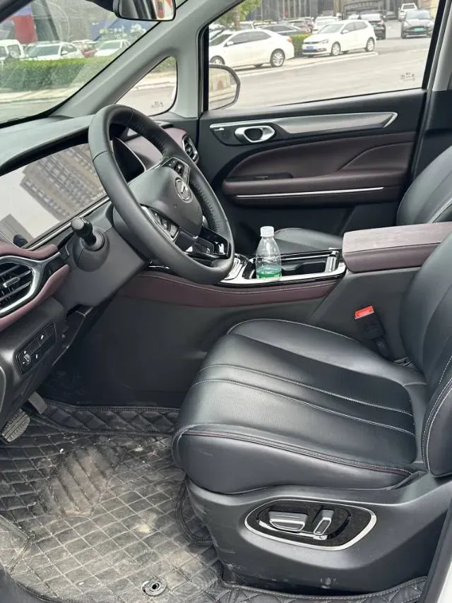2023 GAC Trumpchi M6 1.5T 177HP L4 7DCT,autocango,china used car exporter,china ev exporter,chinese used car exporter,chinese used ev exporter