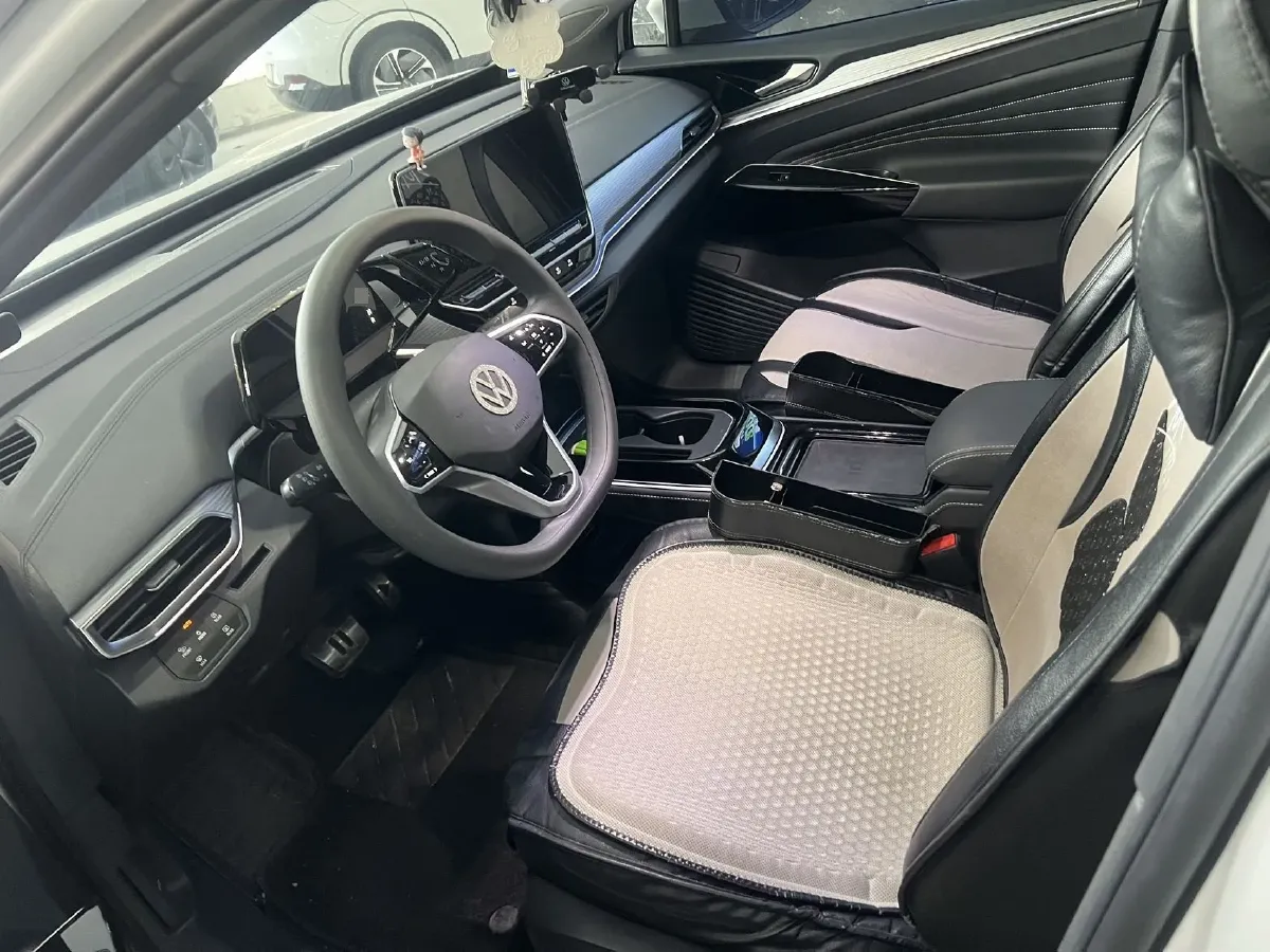 2022 Chevrolet Menlo BEV 61.1KWH,autocango,china used car exporter,china ev exporter,chinese used car exporter,chinese used ev exporter
