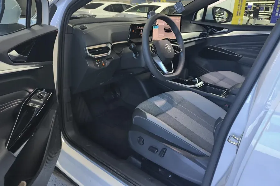 2025 Skoda Superb 2.0T 186HP L4 7DCT,autocango,china used car exporter,china ev exporter,chinese used car exporter,chinese used ev exporter