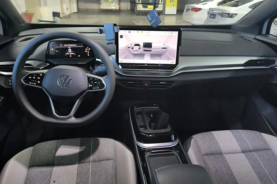 2025 Skoda Superb 2.0T 186HP L4 7DCT,autocango,china used car exporter,china ev exporter,chinese used car exporter,chinese used ev exporter