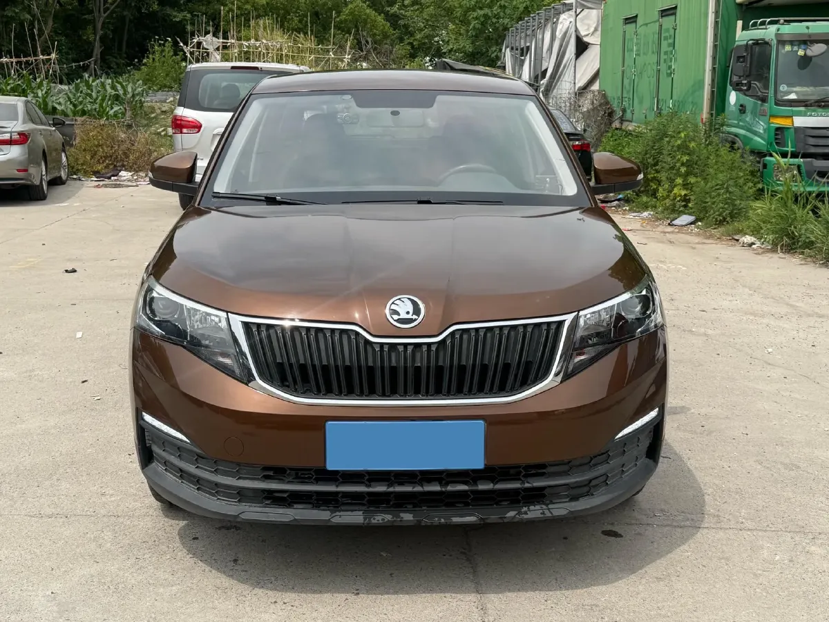 2018 Skoda Rapid Spaceback 1.4T 131HP L4 7DCT,autocango,china used car exporter,china ev exporter,chinese used car exporter,chinese used ev exporter