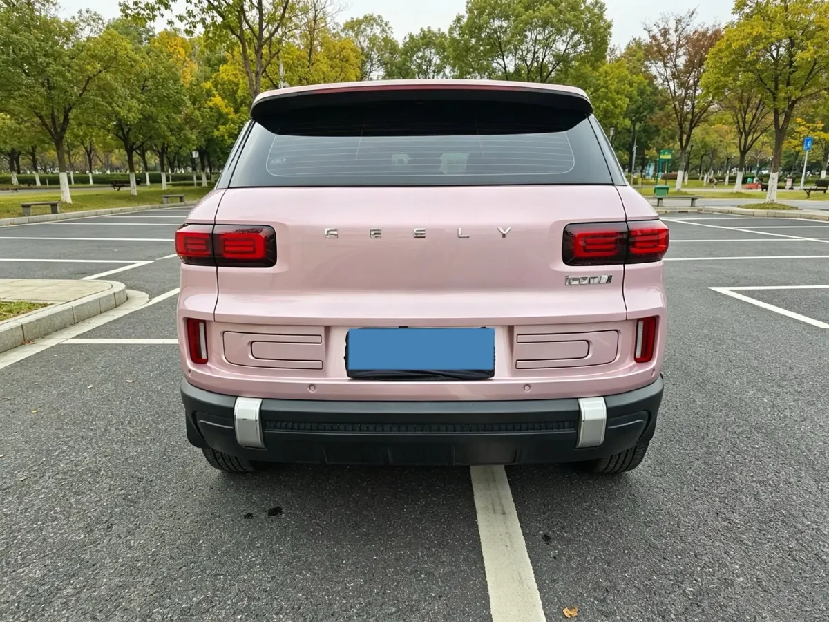 2023 Geely ICON 1.5T 181HP L4 7DCT,autocango,china used car exporter,china ev exporter,chinese used car exporter,chinese used ev exporter