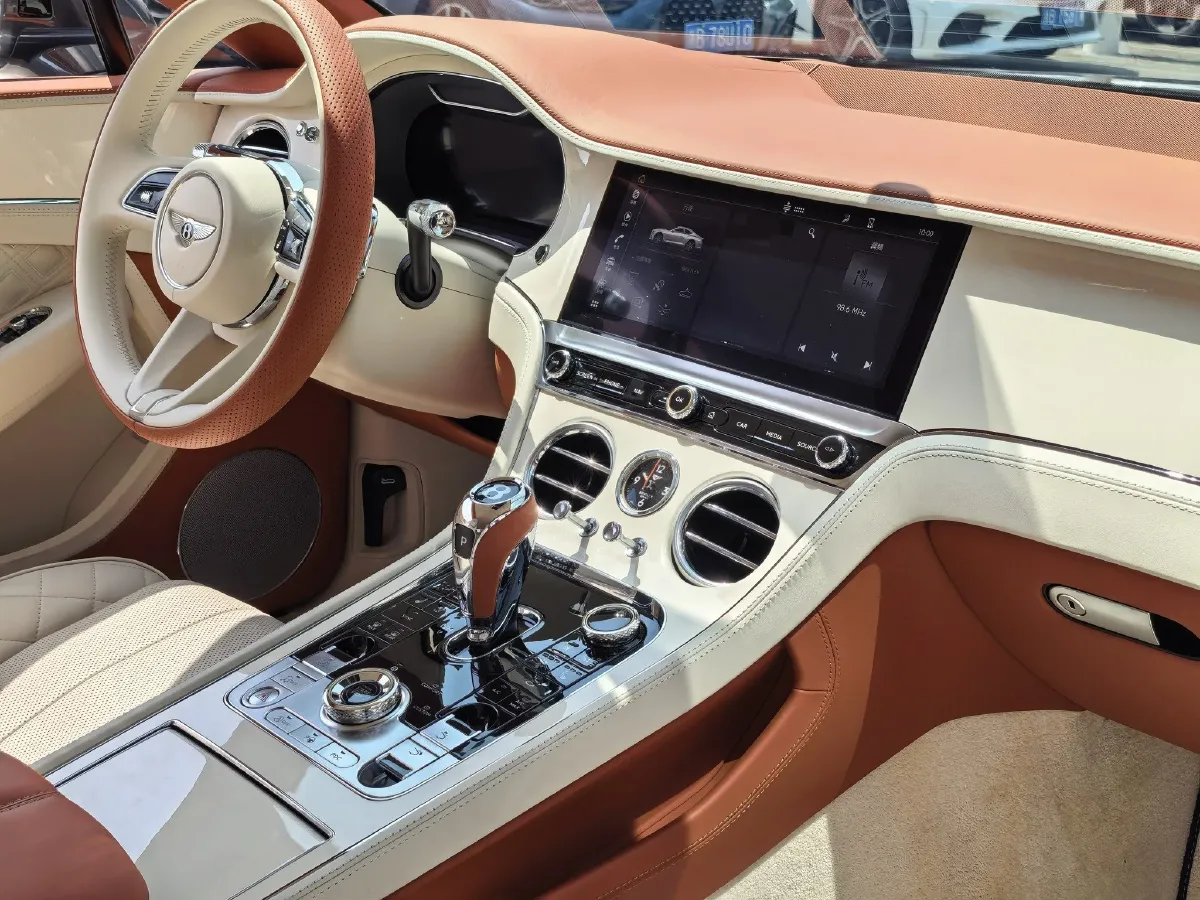 2022 Bentley Continental 6.0T 635HP W12 8DCT,autocango,china used car exporter,china ev exporter,chinese used car exporter,chinese used ev exporter