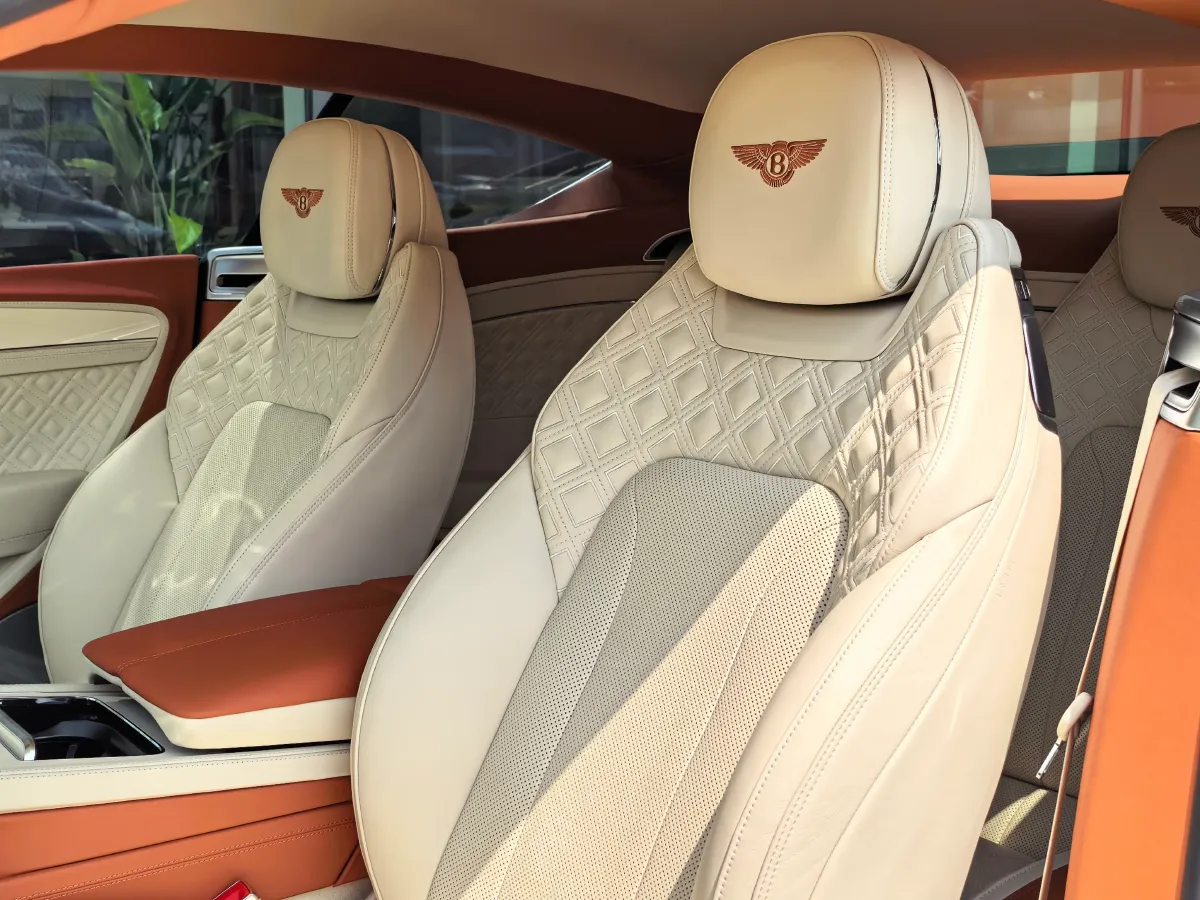 2022 Bentley Continental 6.0T 635HP W12 8DCT,autocango,china used car exporter,china ev exporter,chinese used car exporter,chinese used ev exporter