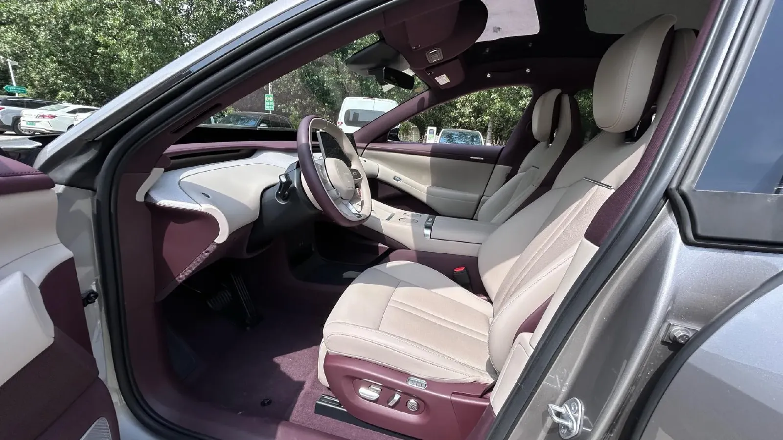 2025 MI YU7 BEV 96.3KWH,autocango,china used car exporter,china ev exporter,chinese used car exporter,chinese used ev exporter