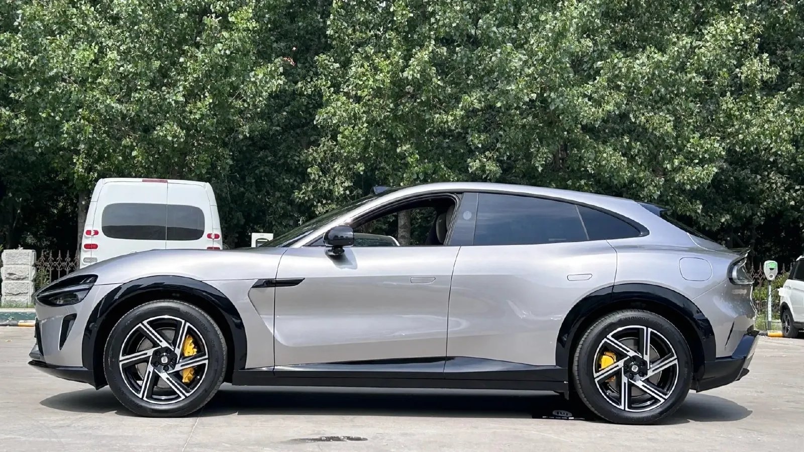 2025 MI YU7 BEV 96.3KWH,autocango,china used car exporter,china ev exporter,chinese used car exporter,chinese used ev exporter