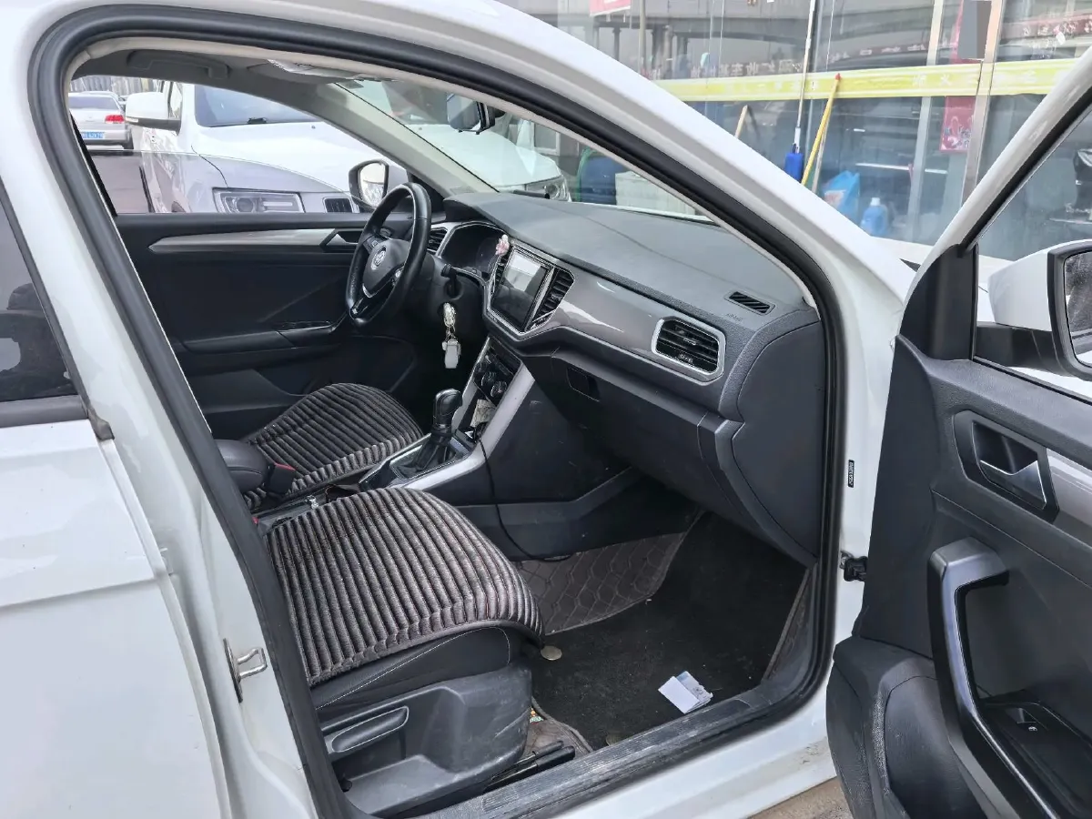 2018 Mitsubishi Eclipse Cross 1.5T 170HP L4 CVT,autocango,china used car exporter,china ev exporter,chinese used car exporter,chinese used ev exporter