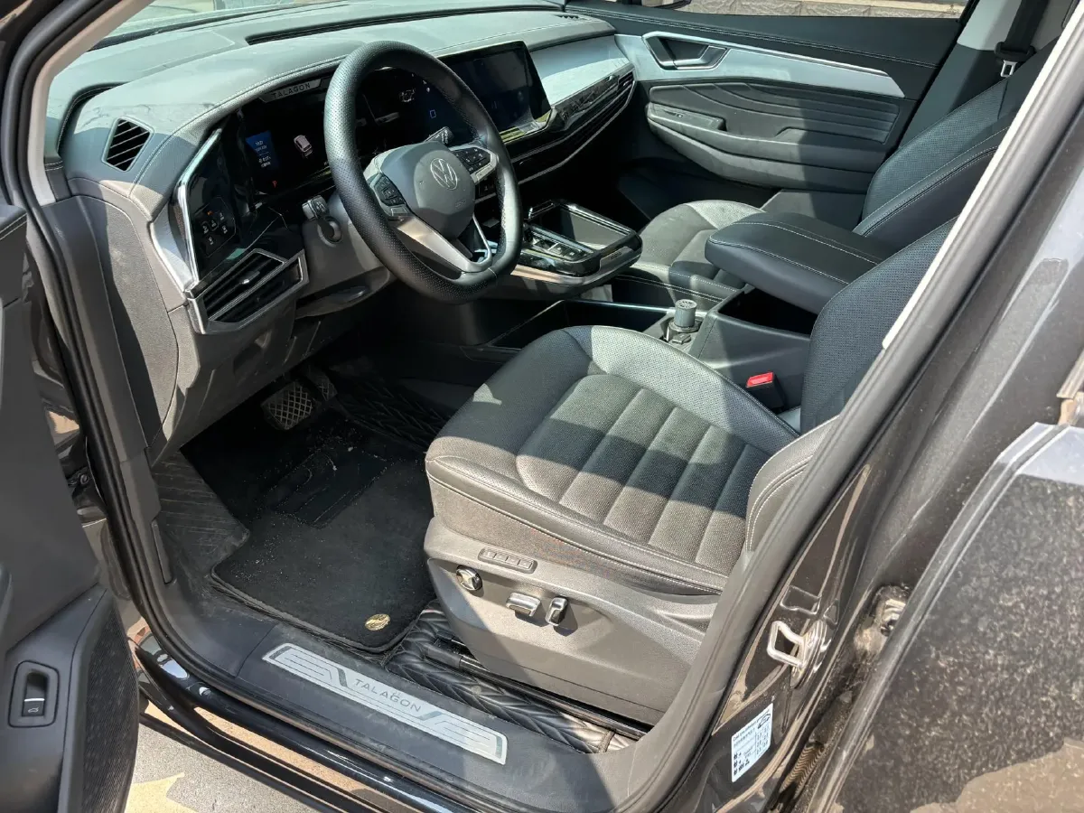 2021 Volkswagen Talagon 2.0T 220HP L4 7DCT,autocango,china used car exporter,china ev exporter,chinese used car exporter,chinese used ev exporter
