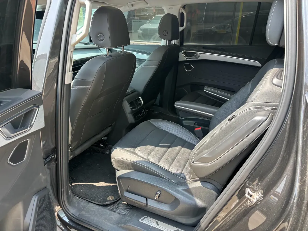 2021 Volkswagen Talagon 2.0T 220HP L4 7DCT,autocango,china used car exporter,china ev exporter,chinese used car exporter,chinese used ev exporter