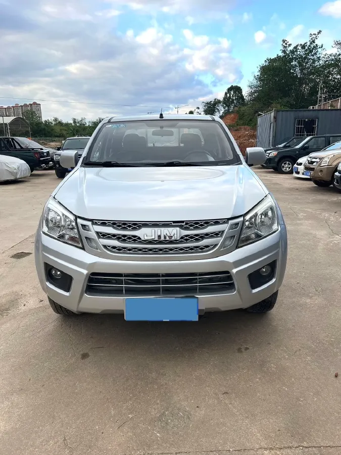 2018 Isuzu LingTuo 2.5T 129HP L4 6MT,autocango,china used car exporter,china ev exporter,chinese used car exporter,chinese used ev exporter
