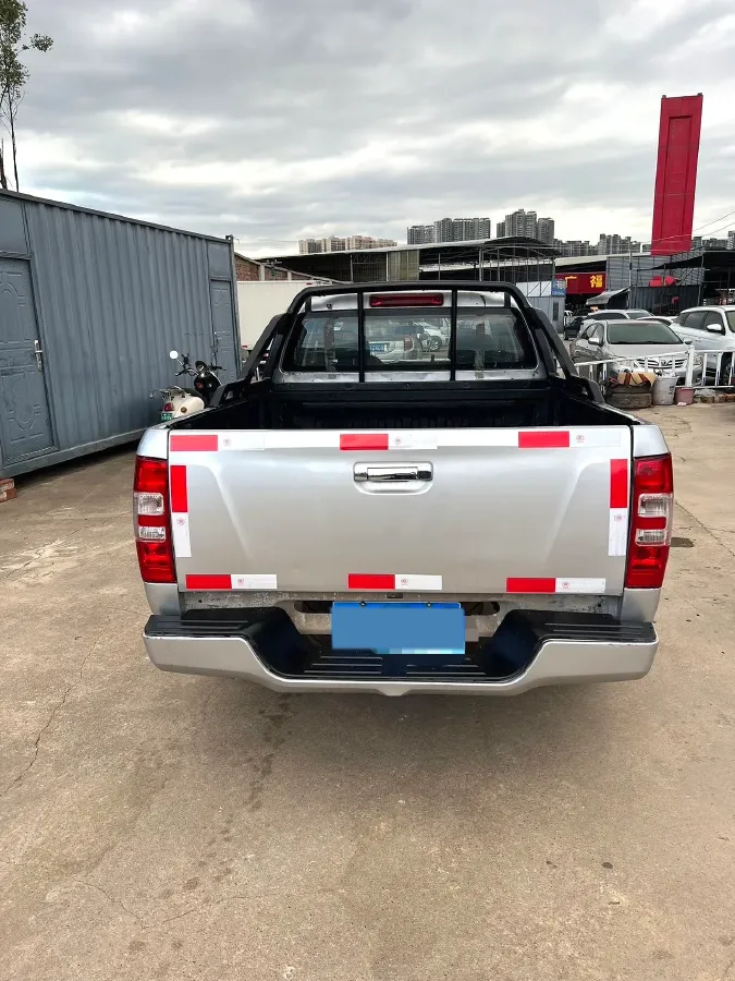 2018 Isuzu LingTuo 2.5T 129HP L4 6MT,autocango,china used car exporter,china ev exporter,chinese used car exporter,chinese used ev exporter