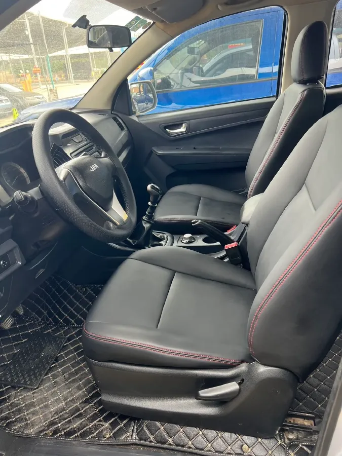2018 Isuzu LingTuo 2.5T 129HP L4 6MT,autocango,china used car exporter,china ev exporter,chinese used car exporter,chinese used ev exporter
