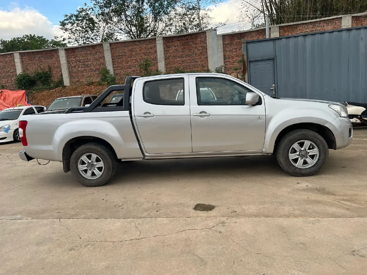 2018 Isuzu LingTuo 2.5T 129HP L4 6MT,autocango,china used car exporter,china ev exporter,chinese used car exporter,chinese used ev exporter