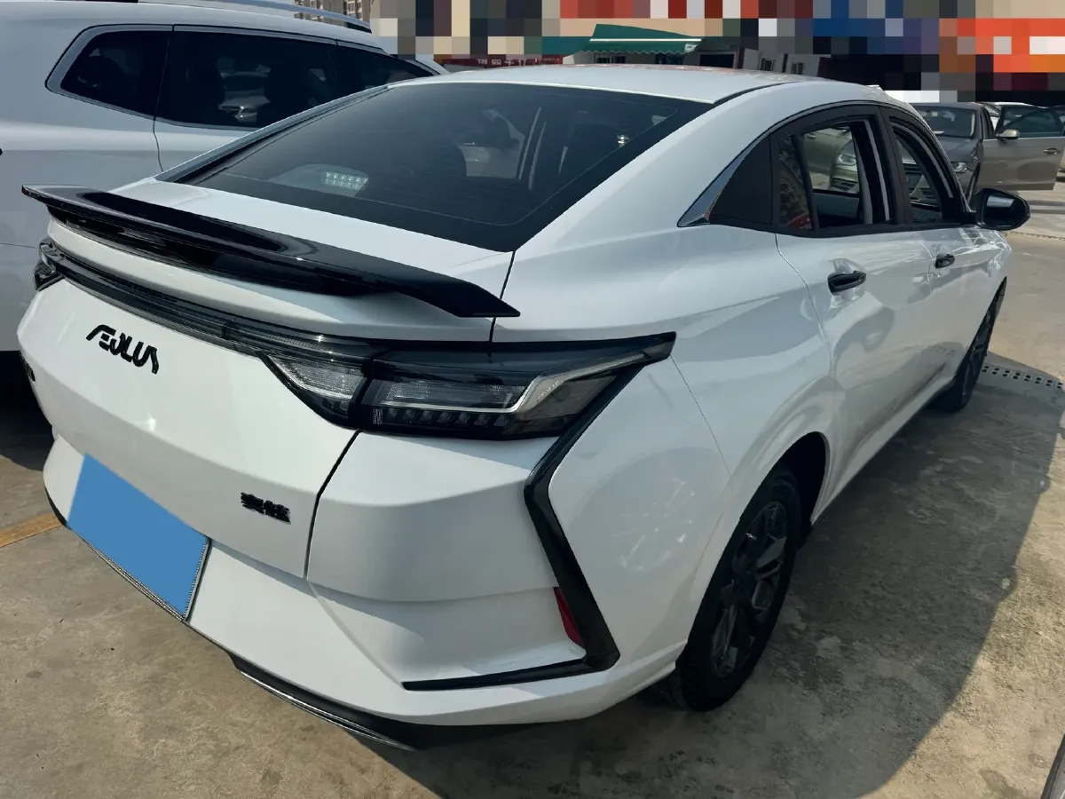2024 DongFeng Aeolus YiXuan 1.5L 125HP L4 6DCT,autocango,china used car exporter,china ev exporter,chinese used car exporter,chinese used ev exporter