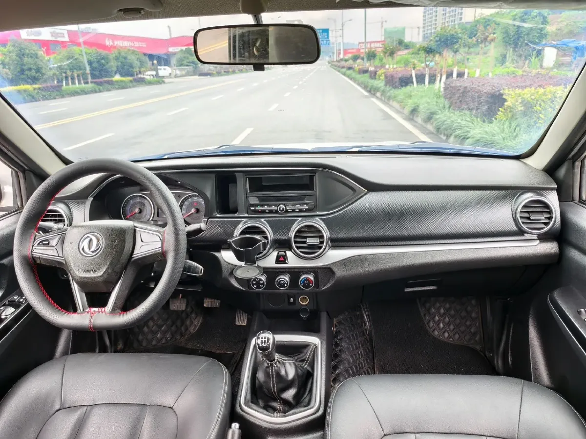 2021 Dongfeng RuiQi 2.4T 165HP L4 5MT,autocango,china used car exporter,china ev exporter,chinese used car exporter,chinese used ev exporter