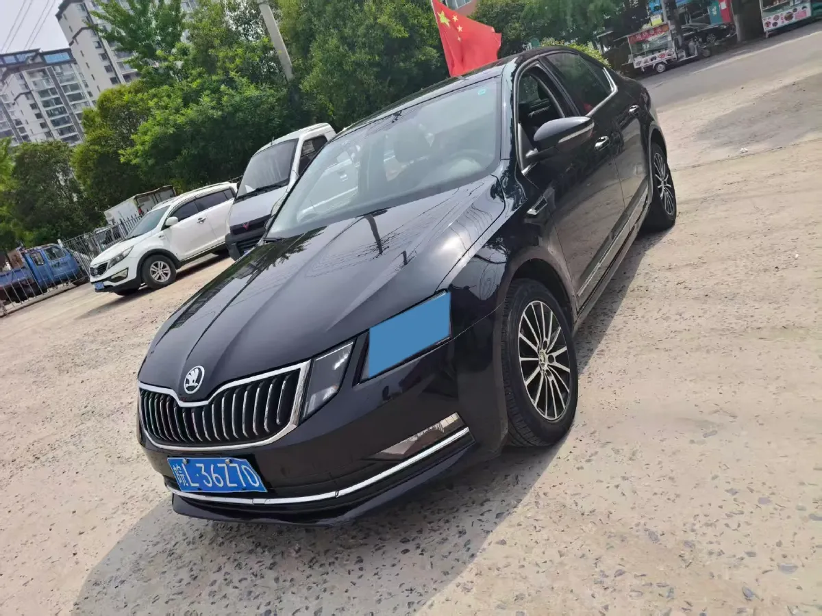2019 Skoda Octavia 1.5L 116HP L4 5MT,autocango,china used car exporter,china ev exporter,chinese used car exporter,chinese used ev exporter