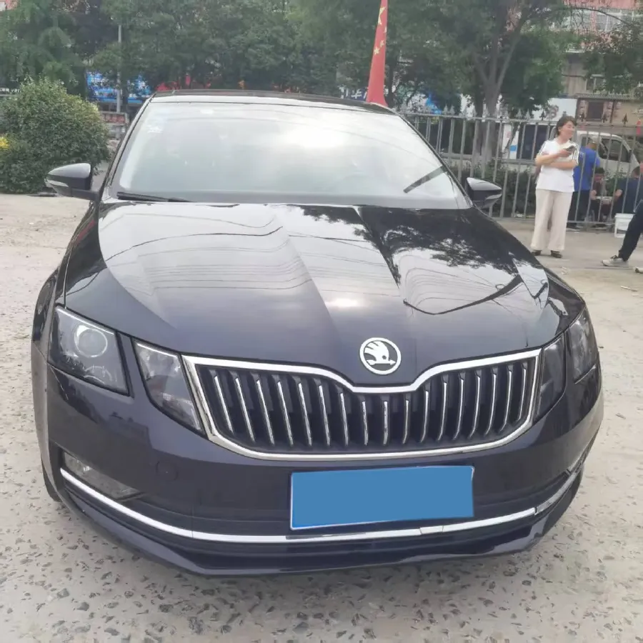 2019 Skoda Octavia 1.5L 116HP L4 5MT,autocango,china used car exporter,china ev exporter,chinese used car exporter,chinese used ev exporter