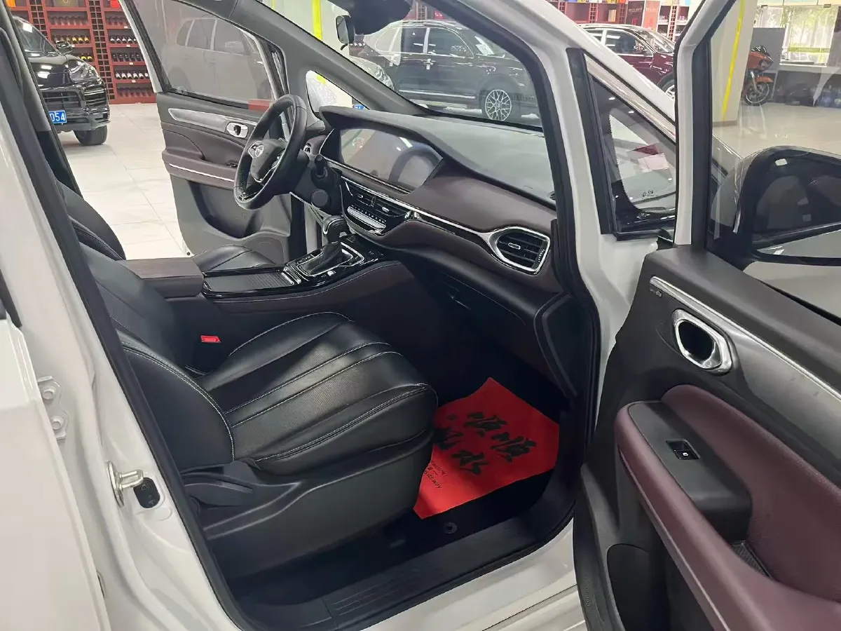 2023 GAC Trumpchi M6 1.5T 177HP L4 7DCT,autocango,china used car exporter,china ev exporter,chinese used car exporter,chinese used ev exporter
