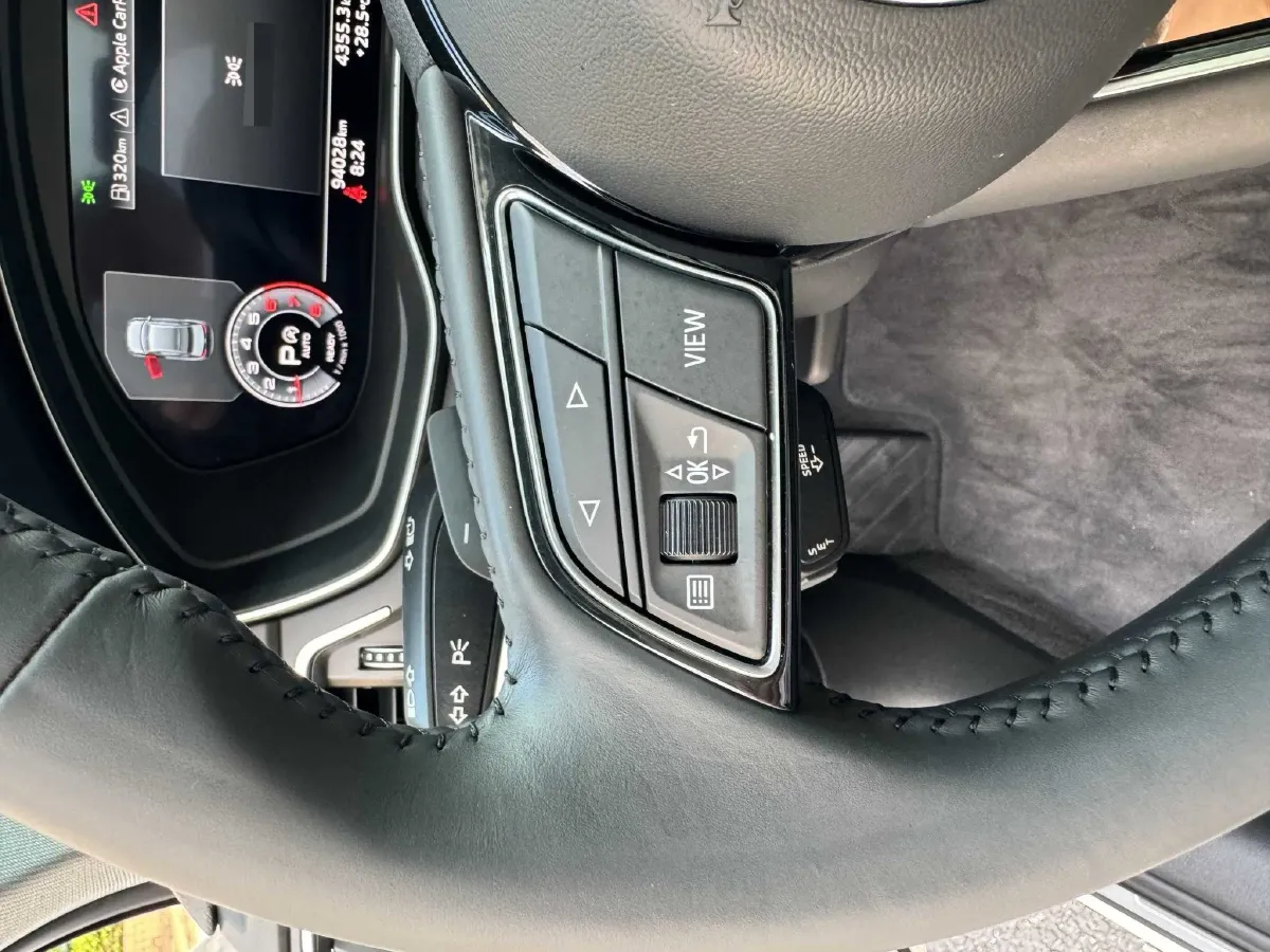 2022 Audi A4L 2.0T 190HP L4 7DCT,autocango,china used car exporter,china ev exporter,chinese used car exporter,chinese used ev exporter