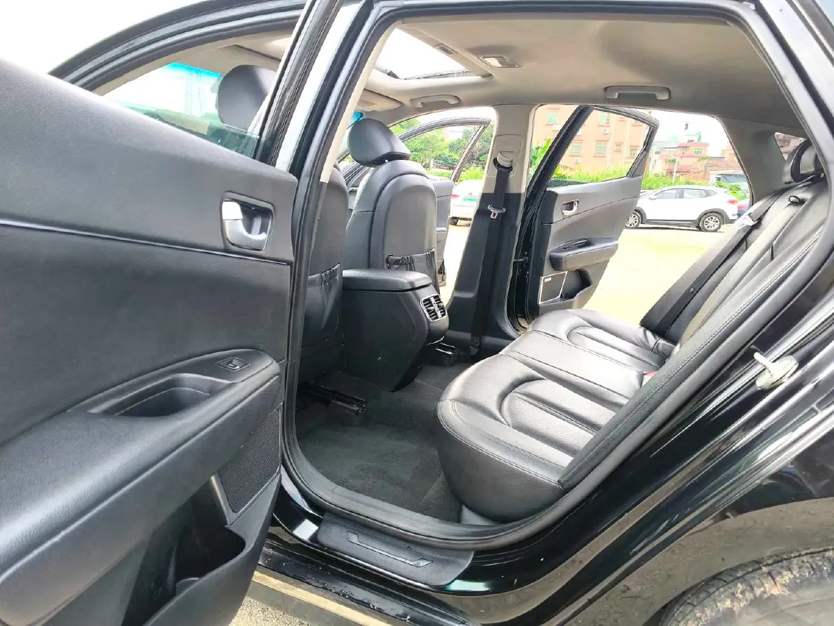 2016 Kia K5 2.0L 156HP L4 6AT Hybrid,autocango,china used car exporter,china ev exporter,chinese used car exporter,chinese used ev exporter