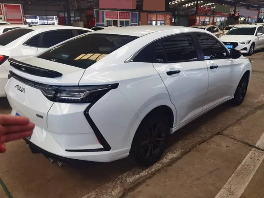 2023 DongFeng Aeolus YiXuan 1.5L 125HP L4 6DCT,autocango,china used car exporter,china ev exporter,chinese used car exporter,chinese used ev exporter