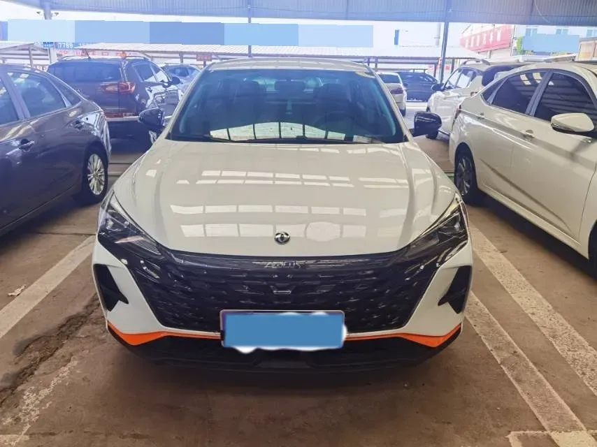 2023 DongFeng Aeolus YiXuan 1.5L 125HP L4 6DCT,autocango,china used car exporter,china ev exporter,chinese used car exporter,chinese used ev exporter