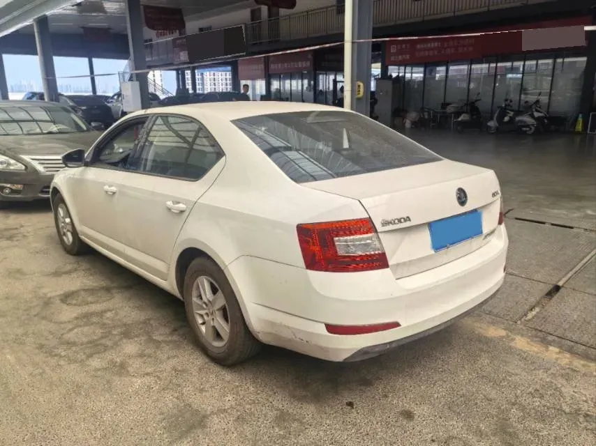 2017 Skoda Octavia 1.6L 110HP L4 6AT,autocango,china used car exporter,china ev exporter,chinese used car exporter,chinese used ev exporter