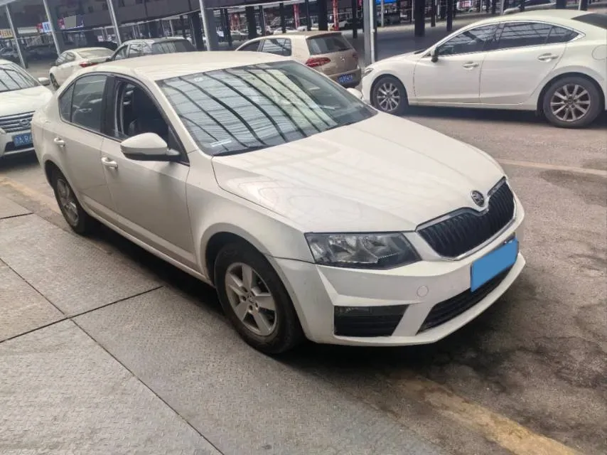 2017 Skoda Octavia 1.6L 110HP L4 6AT,autocango,china used car exporter,china ev exporter,chinese used car exporter,chinese used ev exporter