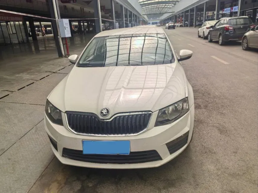 2017 Skoda Octavia 1.6L 110HP L4 6AT,autocango,china used car exporter,china ev exporter,chinese used car exporter,chinese used ev exporter