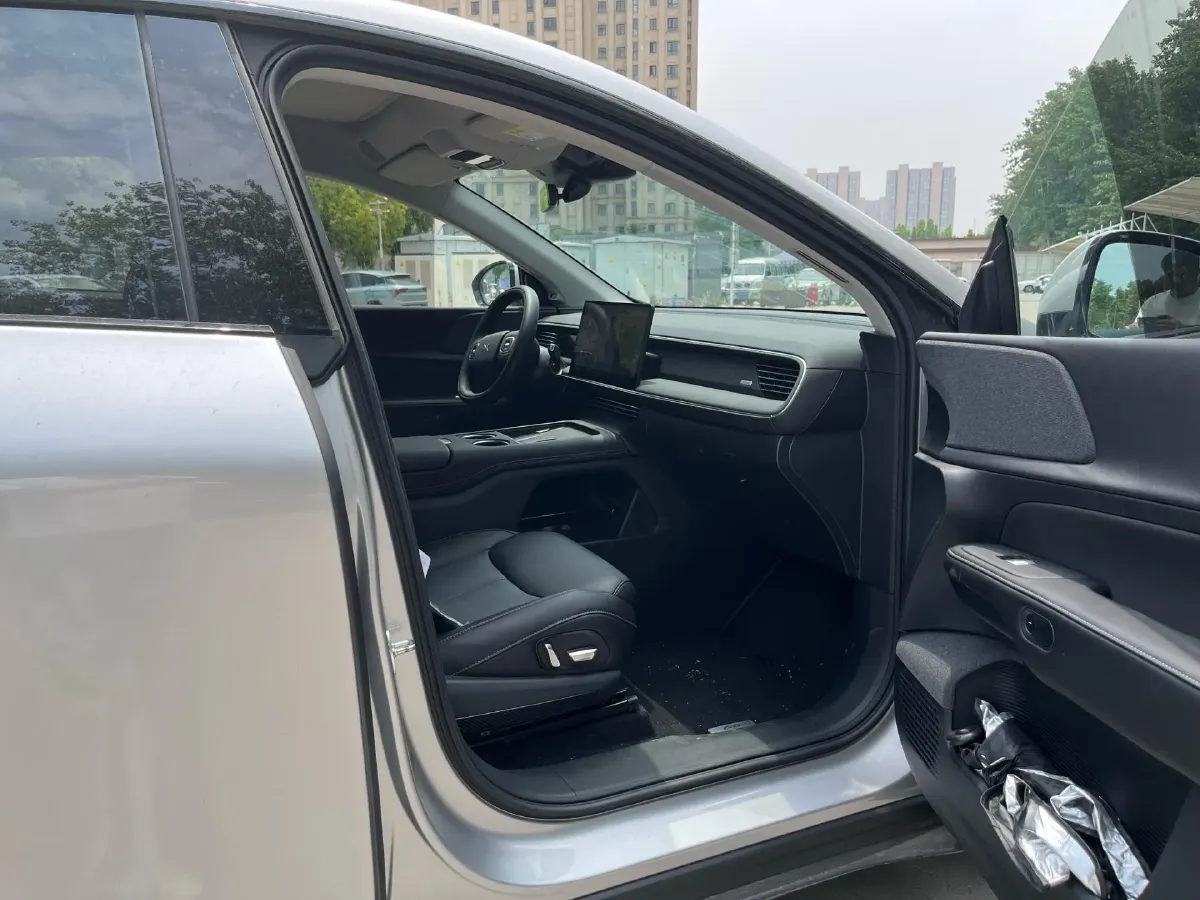 2023 Xpeng G6 BEV 87.5KWH,autocango,china used car exporter,china ev exporter,chinese used car exporter,chinese used ev exporter