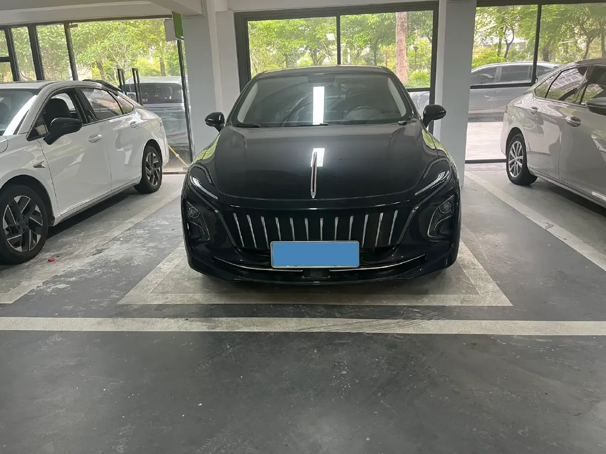 2024 HongQi E-QM5 BEV 60KWH,autocango,china used car exporter,china ev exporter,chinese used car exporter,chinese used ev exporter