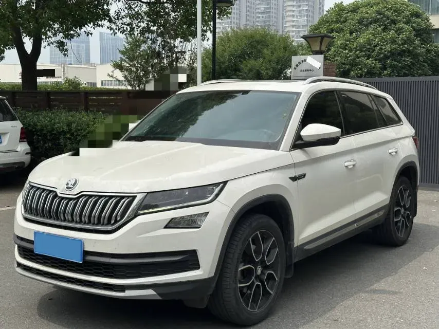 2018 Skoda Kodiak 1.8T 180HP L4 7DCT,autocango,china used car exporter,china ev exporter,chinese used car exporter,chinese used ev exporter