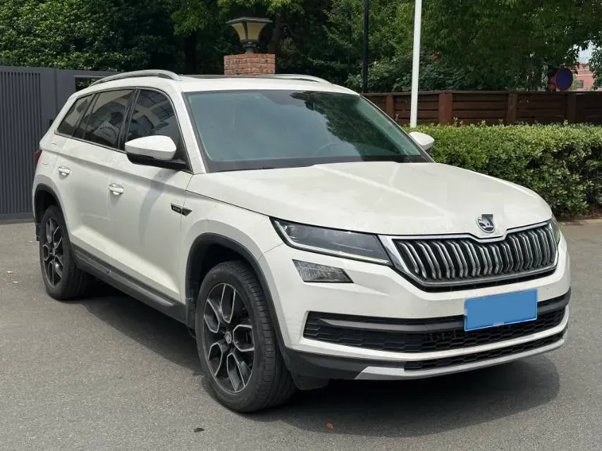 2018 Skoda Kodiak 1.8T 180HP L4 7DCT,autocango,china used car exporter,china ev exporter,chinese used car exporter,chinese used ev exporter
