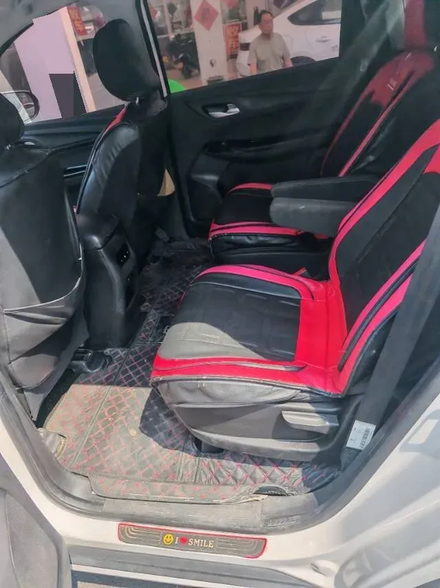 2018 BaoJun 530 1.5T 150HP L4 6MT,autocango,china used car exporter,china ev exporter,chinese used car exporter,chinese used ev exporter