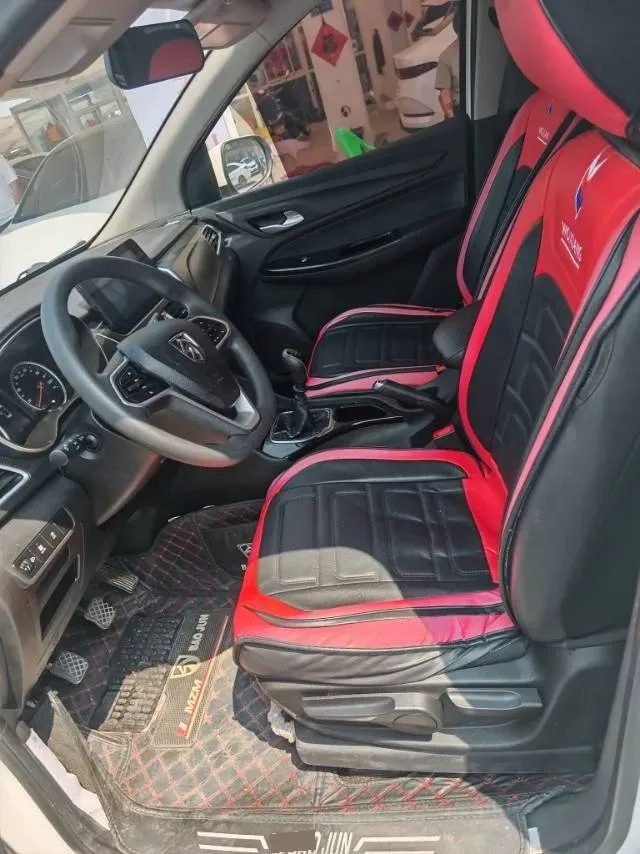 2018 BaoJun 530 1.5T 150HP L4 6MT,autocango,china used car exporter,china ev exporter,chinese used car exporter,chinese used ev exporter