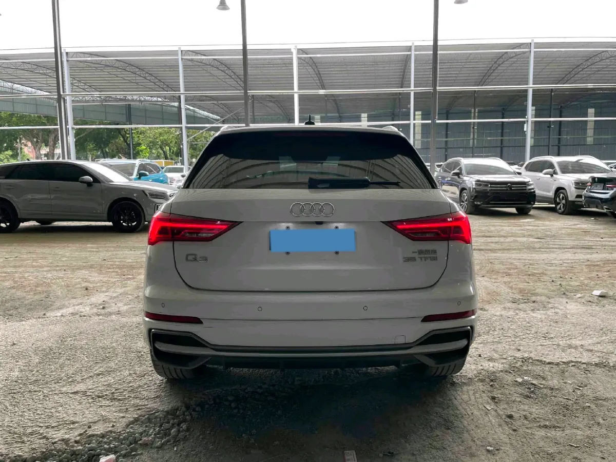 2022 Audi Q3 1.4T 150HP L4 7DCT,autocango,china used car exporter,china ev exporter,chinese used car exporter,chinese used ev exporter