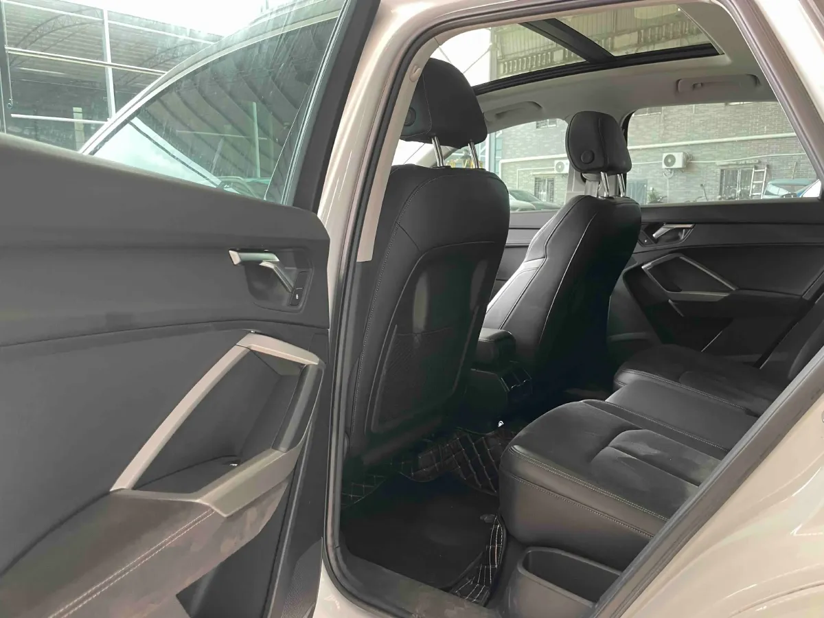 2022 Audi Q3 1.4T 150HP L4 7DCT,autocango,china used car exporter,china ev exporter,chinese used car exporter,chinese used ev exporter